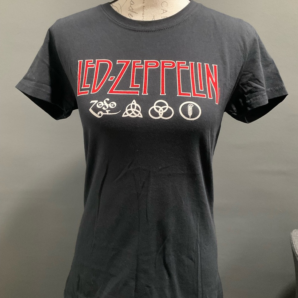 NWOT LED ZEPPELIN COTTEN TEE BY BAY‎ ISLAND
